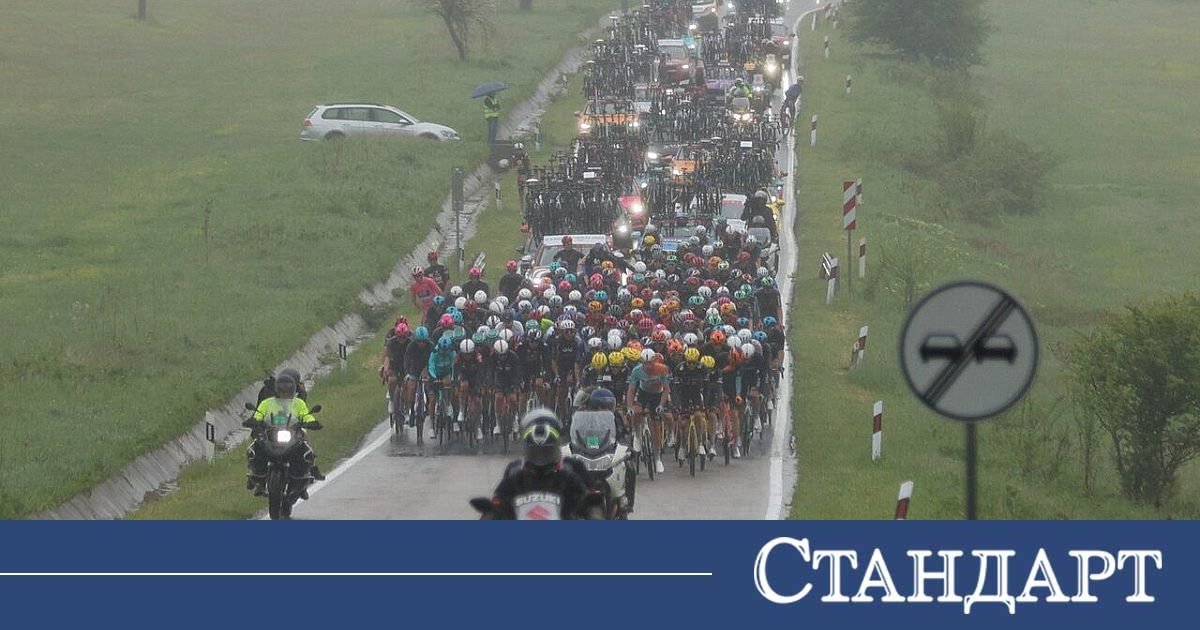 Уругваец сензационно превзе "джирото" във велико търново 2026 - юстиция Общество уругваец сензационно превзе "джирото" във велико търново 2026 urugvaets senzatsionno prevze dzhiroto vav veliko tarno общество вторият етап от "джиро д'италия" на българска земя завърши с исторически успех за латиноамериканската държава... Iustitia. Bg уругваец сензационно превзе "джирото" във велико търново 2026 2026-05-09 17:22:15 юстиция общество