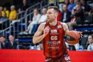P. Valinsko šou leido „juventus“ džiaugtis antrąja pergale iš eilės lkl čempionate 2026 - teisingumas - iustitia. Bg Krepšinis p. Valinsko šou leido „juventus“ džiaugtis antrąja pergale iš eilės lkl čempionate 2026 valinsko leido juventus iaugtis antr pergale eil lkl em krepšinis iustitia. Bg utenos „juventus“ (10–19) iškovojo antrąją pergalę paeiliui lkl, kurią remia „betsson“, čempionate. Laimono eglinsko auklėtiniai namuose 87:82 (25:19, 19:23, 20:25, 24:15)... P. Valinsko šou leido „juventus“ džiaugtis antrąja pergale iš eilės lkl čempionate 2026 2026-05-06 17:06:21 teisingumas - iustitia. Bg krepšinis