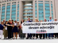 Yandaşlar hedef göstermiş, BirGün muhabirinin babası açığa alınmıştı: Suç duyurusunda bulunuldu 2026 Yandaşlar hedef göstermiş, BirGün muhabirinin babası açığa alınmıştı: Suç duyurusunda bulunuldu 2026