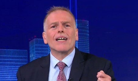 אראל סג"ל חשף: "אני מפחד שהם יזרקו אותי לכלא" 2026 - צֶדֶק - iustitia. Bg אראל סג"ל חשף: "אני מפחד שהם יזרקו אותי לכלא" 2026 aral hsh any mphd shh yzrkv avty lkla 2026 המגיש אראל סג"ל שיתף היום (חמישי) ברדיו 103fm, כי הוא מפחד מהיועמ"שית ומפרקליט המדינה. בדבריו הוא אמר: "עד לפני כמה... Iustitia. Bg אראל סג"ל חשף: "אני מפחד שהם יזרקו אותי לכלא" 2026 2026-06-11 16:04:23 צֶדֶק - iustitia. Bg