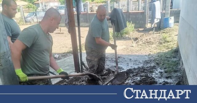 Армията продължава да помага за преодоляване на последствията от наводненията в област Сливен Армията продължава да помага за преодоляване на последствията от наводненията в област Сливен 2026