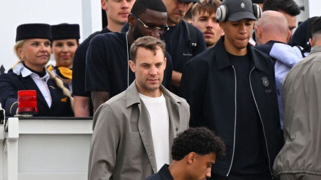 Fußball Nationalmannschaft: DFB Tross auf dem Weg zur WM: Erster Stopp Chicago Fußball-Nationalmannschaft: DFB-Tross auf dem Weg zur WM: Erster Stopp Chicago 2026