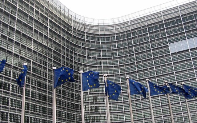 UE desbloqueia primeira ronda de negociações para adesão da Ucrânia 2026