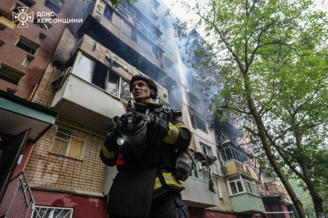 У Херсоні внаслідок російських атак 2 людей загинули та 9 постраждали 2026
