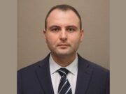 Кой е Евгени Симеонов – новият особен търговски управител на „Лукойл“ 2026 Кой е Евгени Симеонов - новият особен търговски управител на „Лукойл“ 2026