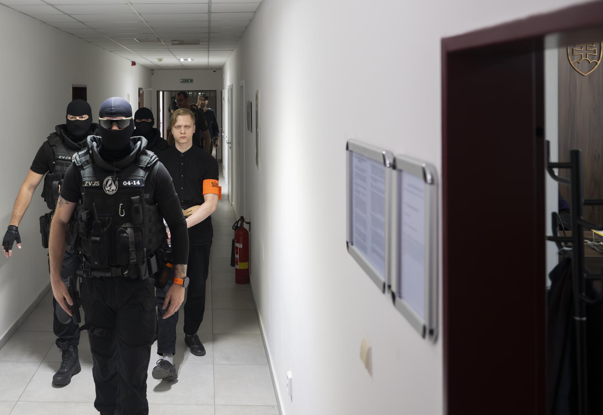 Proces s obžalovaným zo spišskej starej vsi pokračuje. Súd prehrával videozáznamy z miesta činu 2026 - spravodlivosť - iustitia. Bg Slovensko proces s obžalovaným zo spišskej starej vsi pokračuje. Súd prehrával videozáznamy z miesta činu 2026 proces alovan spi skej starej vsi pokra uje prehr val v slovensko iustitia. Bg iustitia. Bg súdny proces v prípade minuloročného útoku na gymnáziu v spišskej starej vsi v okrese kežmarok, pri ktorom prišli o život dve osoby, pokračuje v piatok na špecializovanom trestnom súde (šts) v pezinku... Proces s obžalovaným zo spišskej starej vsi pokračuje. Súd prehrával videozáznamy z miesta činu 2026 2026-06-19 11:40:38 iustitia. Bg spravodlivosť - iustitia. Bg slovensko