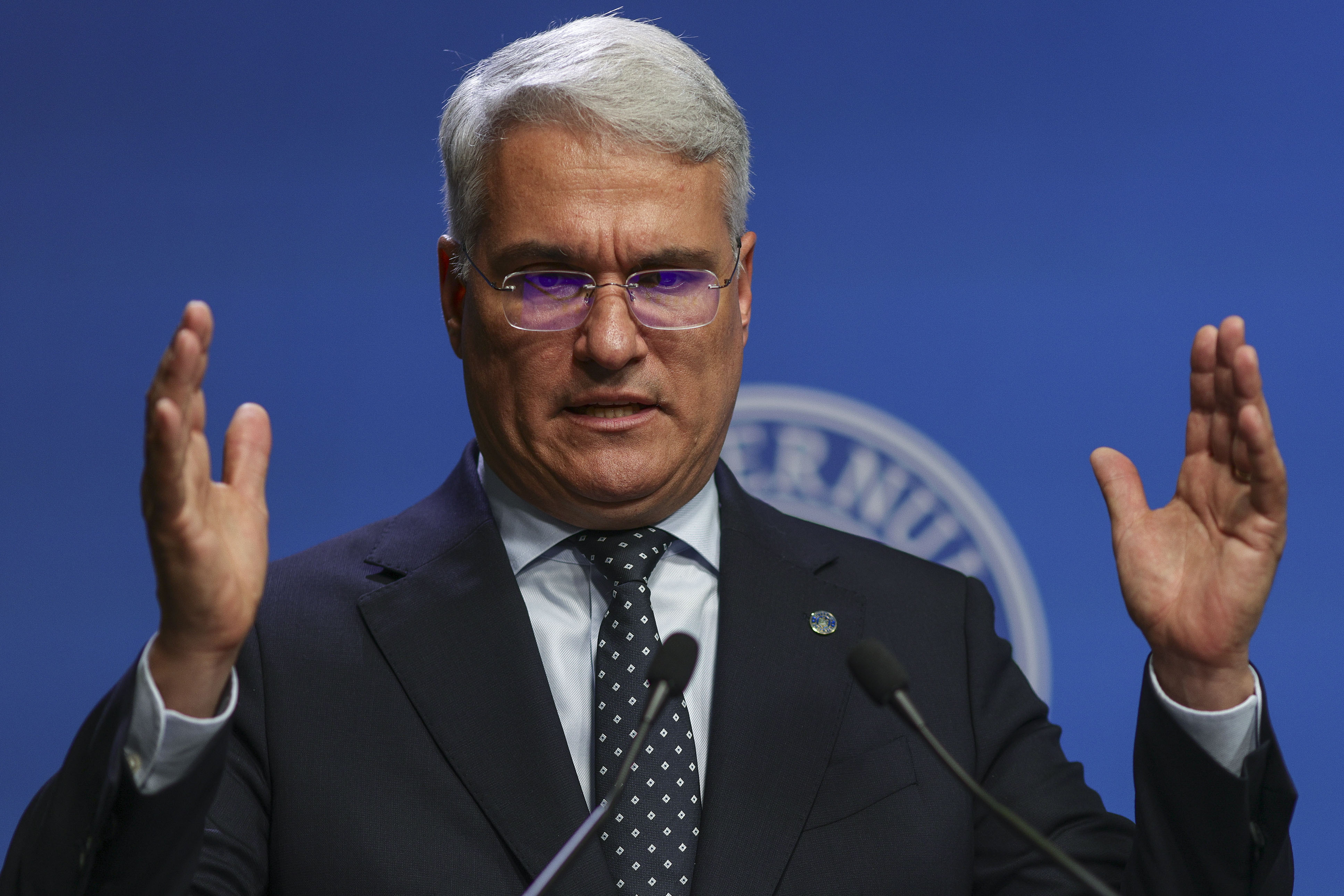 Propunerea lui dragoș pîslaru privind sporul de dirigenție: „se vor gândi și sindicatele și vom avea o discuție pe această sumă” 2026 propunerea lui drago slaru privind sporul dirigen vor n iustitia. Bg ministrul interimar al muncii, dragoș pîslaru, a anunțat că va negocia o sumă fixă pentru sporul de... Iustitia. Bg propunerea lui dragoș pîslaru privind sporul de dirigenție: „se vor gândi și sindicatele și vom avea o discuție pe această sumă” 2026 2026-06-04 08:14:12 justiţie - iustitia. Bg