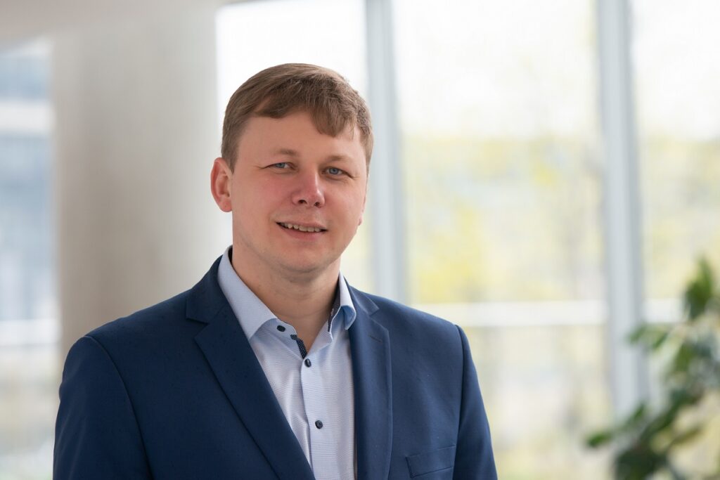 Po registrų centro duomenų nutekėjimo ekspertas perspėja: didžiausia rizika – ne patys duomenys 2026 - teisingumas - iustitia. Bg Akiratyje po registrų centro duomenų nutekėjimo ekspertas perspėja: didžiausia rizika – ne patys duomenys 2026 registr centro duomen nutek jimo ekspertas persp did ia 1 akiratyje iustitia. Bg po žinios apie nutekintus registrų centro duomenis ekspertai ragina neprarasti budrumo – sukčiai gali pasinaudoti ne tik pačia informacija, bet ir tuo, kad tokiose... Po registrų centro duomenų nutekėjimo ekspertas perspėja: didžiausia rizika – ne patys duomenys 2026 2026-06-01 05:00:29 teisingumas - iustitia. Bg akiratyje
