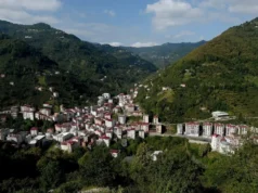 Trabzon’da 10 bin kişilik ilçeye, 100 bin kişi akın etti… tra 2026 Trabzon'da 10 bin kişilik ilçeye, 100 bin kişi akın etti... tra 2026