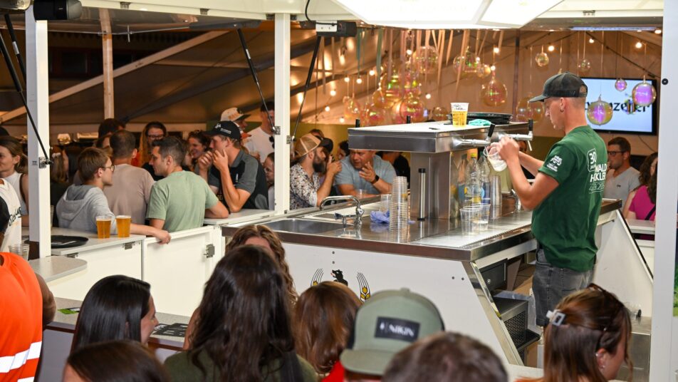 Schlatt-haslen volksfeststimmung: wandern, geniessen, feiern 2026 volksfeststimmung wandern geniessen feiern 2026 25 schlatt-haslen auch die achte austragung der genuss- und bierwanderung war wiederum in kürze ausverkauft. Denn dem erfolgsrezept... Iustitia. Bg volksfeststimmung: wandern, geniessen, feiern 2026 2026-06-02 10:20:44 justiz schlatt-haslen