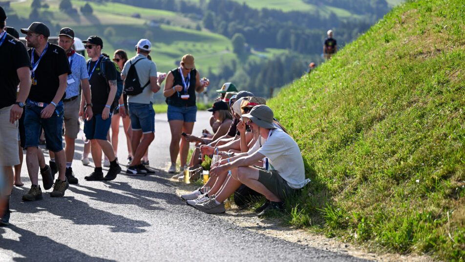 Schlatt-haslen volksfeststimmung: wandern, geniessen, feiern 2026 volksfeststimmung wandern geniessen feiern 2026 7 schlatt-haslen auch die achte austragung der genuss- und bierwanderung war wiederum in kürze ausverkauft. Denn dem erfolgsrezept... Iustitia. Bg volksfeststimmung: wandern, geniessen, feiern 2026 2026-06-02 10:20:44 justiz schlatt-haslen