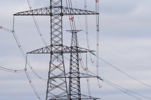 Vyriausybės komisija aptarė, kaip stiprinti strateginių energetikos objektų apsaugą 2026 - teisingumas - iustitia. Bg Aktualijos vyriausybės komisija aptarė, kaip stiprinti strateginių energetikos objektų apsaugą 2026 vyriausyb komisija aptar kaip stiprinti strategini ener aktualijos iustitia. Bg premjerės ingos ruginienės pirmininkaujama vyriausybės komisija trečiadienį aptarė, kiap planuojama stiprinti fizinę ir technologinę strateginės energetikos infrastruktūros... Vyriausybės komisija aptarė, kaip stiprinti strateginių energetikos objektų apsaugą 2026 2026-06-10 12:21:38 teisingumas - iustitia. Bg aktualijos