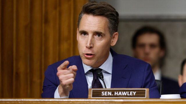 WATCH: Hawley fumes after 4 GOP senators help sink Trump-backed voter ID law 2026
