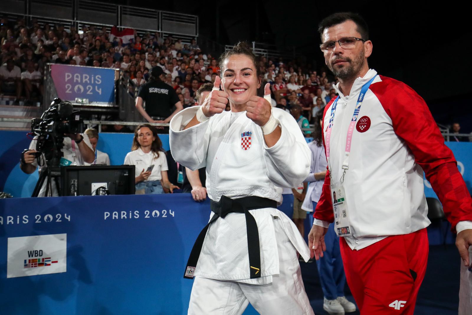 Zbog teksta sanda čorak zbog nacionala zloupotrijebila hjs da se osveti klubu najtrofejnijeg džudaškog trenera 2026 - pravda - iustitia. Bg Anonimna prijava zbog teksta sanda čorak zbog nacionala zloupotrijebila hjs da se osveti klubu najtrofejnijeg džudaškog trenera 2026 zbog teksta sanda orak zbog nacionala zloupotrijebila h anonimna prijava iustitia. Bg iustitia. Bg hakiranje, difamacije, istrage, anonimke… zbog nacionalova teksta o optužnici protiv dopredsjednika hrvatskog judo saveza branka crnova interesna skupina sande čorak, bliska hdz-ovcu tomislavu čuljku,... Zbog teksta sanda čorak zbog nacionala zloupotrijebila hjs da se osveti klubu najtrofejnijeg džudaškog trenera 2026 2026-06-04 19:15:12 iustitia. Bg pravda - iustitia. Bg anonimna prijava