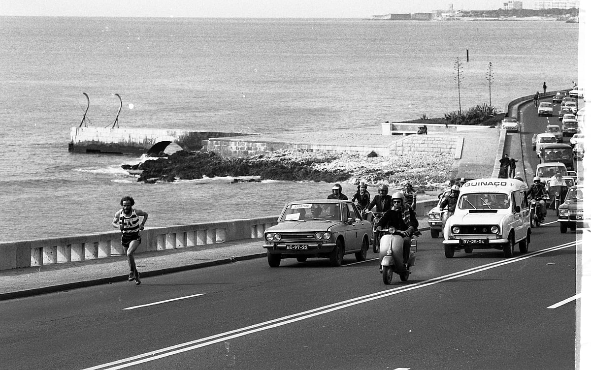 1984. Esticão de lopes vale triunfo leonino na 50. ª cascais-lisboa 2026 - justiça - iustitia. Bg 1984. Esticão de lopes vale triunfo leonino na 50. ª cascais-lisboa 2026 1984 estic lopes vale triunfo leonino cascais lisboa 20 5 a estafeta cascais-lisboa é uma das mais antigas provas de atletismo em portugal, tendo começado a disputar-se em... Iustitia. Bg 1984. Esticão de lopes vale triunfo leonino na 50. ª cascais-lisboa 2026 2026-08-30 10:27:13 justiça - iustitia. Bg