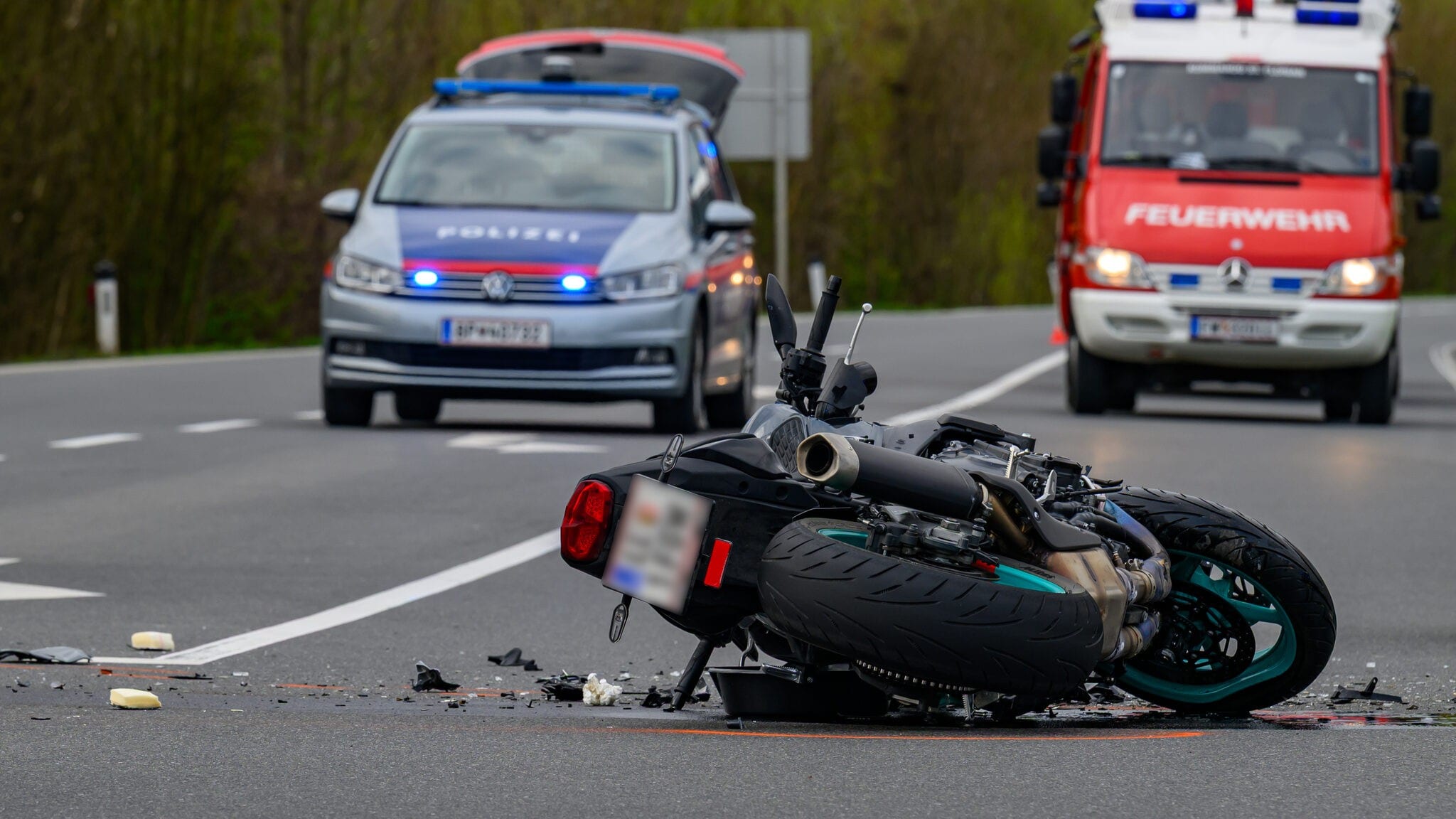 Biker (26) starb - datenschutz erschwert suche nach einem todeslenker 2026