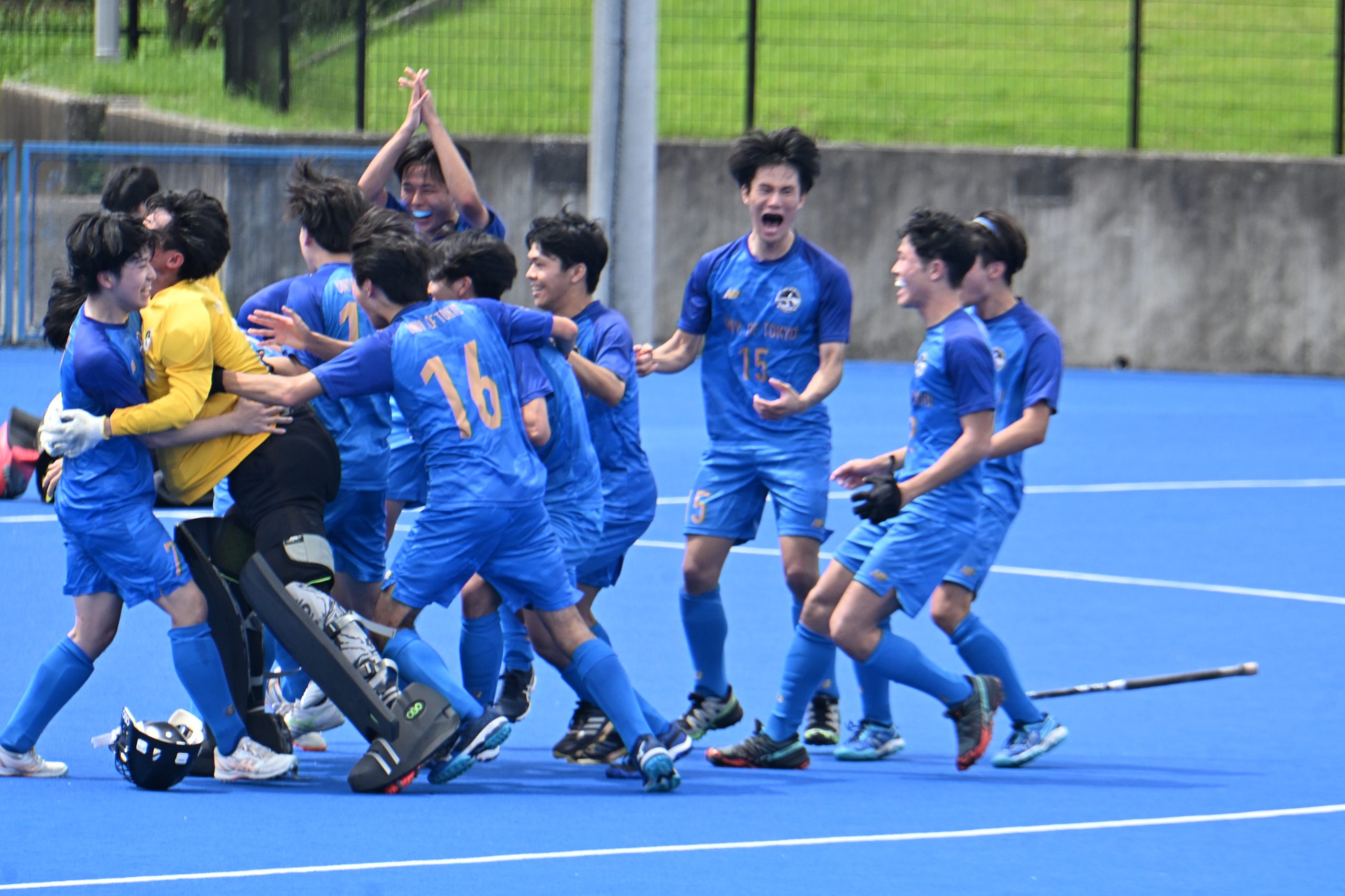 【ホッケー部男子】14季ぶりの1部復帰 一橋大との入れ替え戦に劇的勝利 2026 - 正義 【ホッケー部男子】14季ぶりの1部復帰 一橋大との入れ替え戦に劇的勝利 2026 burino1 tono 2026 5... Iustitia. Bg 【ホッケー部男子】14季ぶりの1部復帰 一橋大との入れ替え戦に劇的勝利 2026 2026-08-12 02:00:57 正義