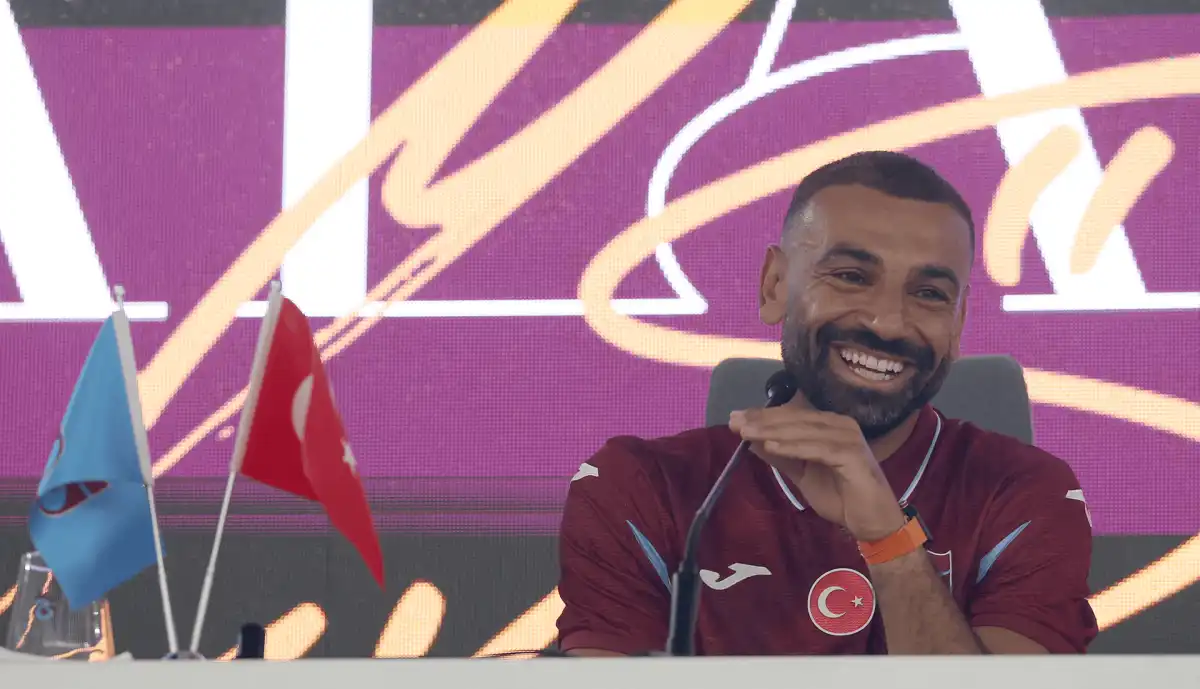 بينهم محمد صلاح.. أكثر 10 لاعبي كرة قدم متابعة على مواقع التواصل الاجتماعي 2026