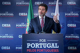 Caso luís neves: ventura critica montenegro pela "incapacidade de perceber que este ministro já não existe" 2026