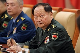 China afasta poderoso general Zhang Youxia da liderança militar chinesa 2026