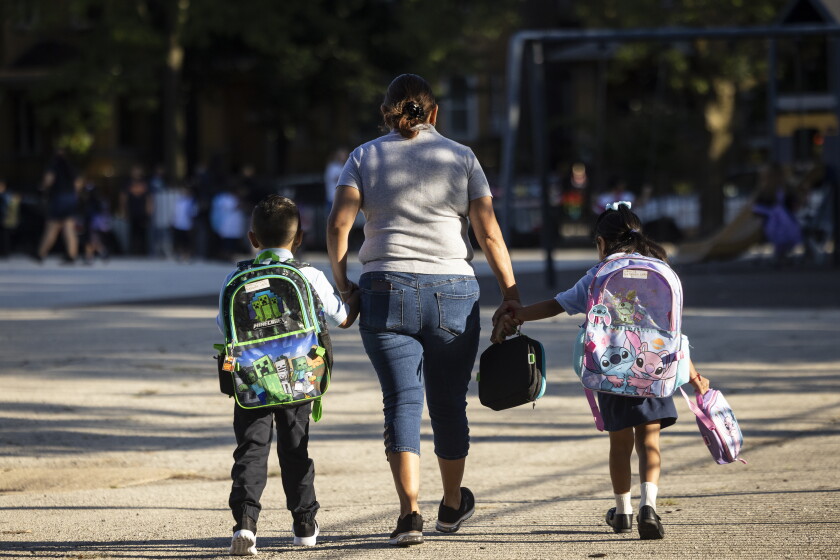 Cps policy seeks to make it easier for students experiencing homelessness to enroll in school and get support 2026 - юстиция Students and families arrive at schubert elementary school on the first day of school earlier this week. State data shows around 8% of schubert students experienced homelessness during the 2024-25 school year.