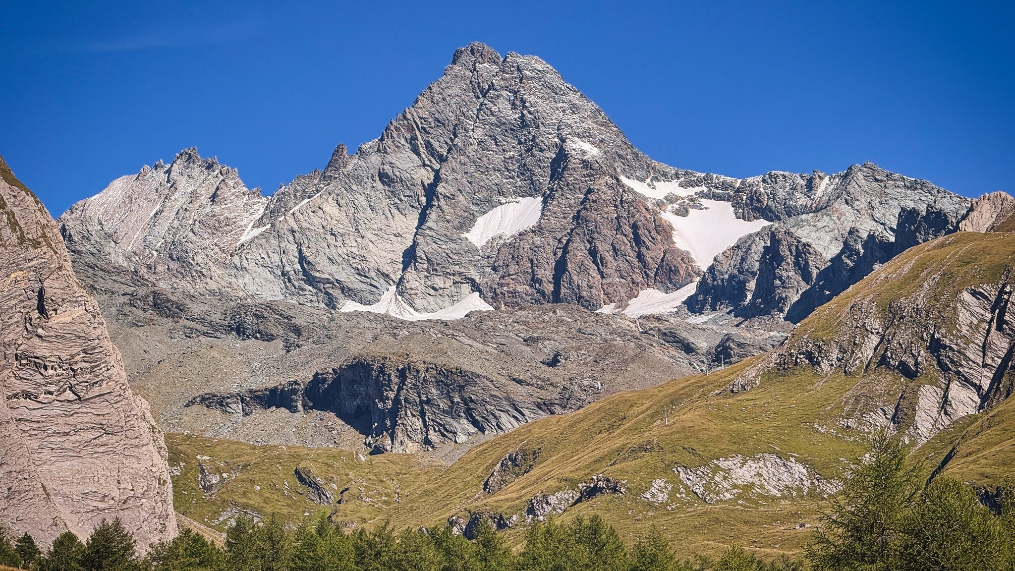 Dramatische szenen - bergführer attackierte alpinist am großglockner 2026