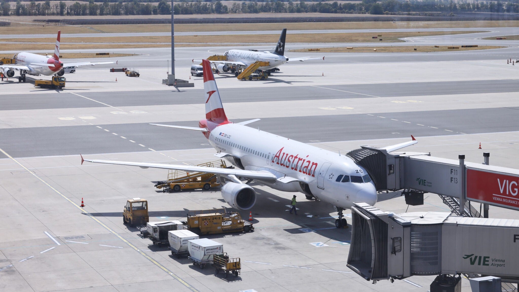 „droht chaos? “ - urlauber in sorge wegen kündigungen auf flughafen 2026