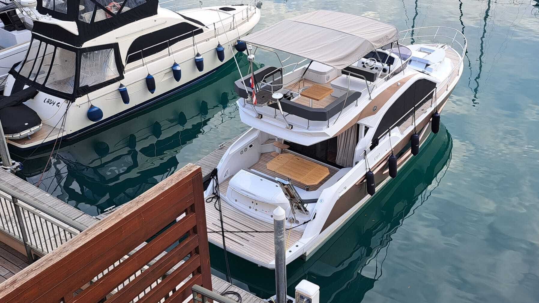 Ersatzboot für riegler - kurioses angebot für fußball-boss nach schiffbruch 2026