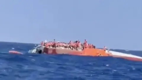 Girne'deki deniz faciası: Kayıp 18 kişi için arama çalışmaları sürüyor 2026