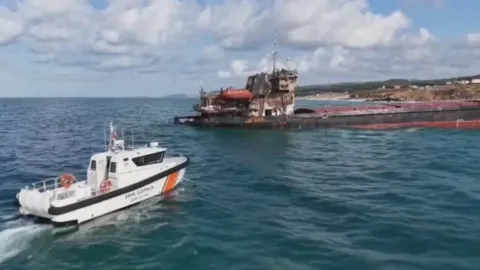 Karadeniz’de vurulan Rus gemisi Şile’de karaya oturdu 2026