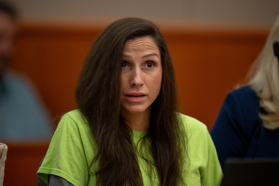 Kouri Richins ordered to pay $1.3 million in restitution, asks for stay of payment 2026