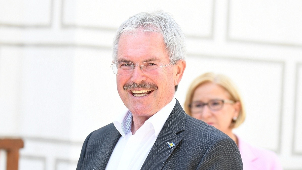 Nach not-operation - landtagspräsident wurde in den tiefschlaf versetzt 2026