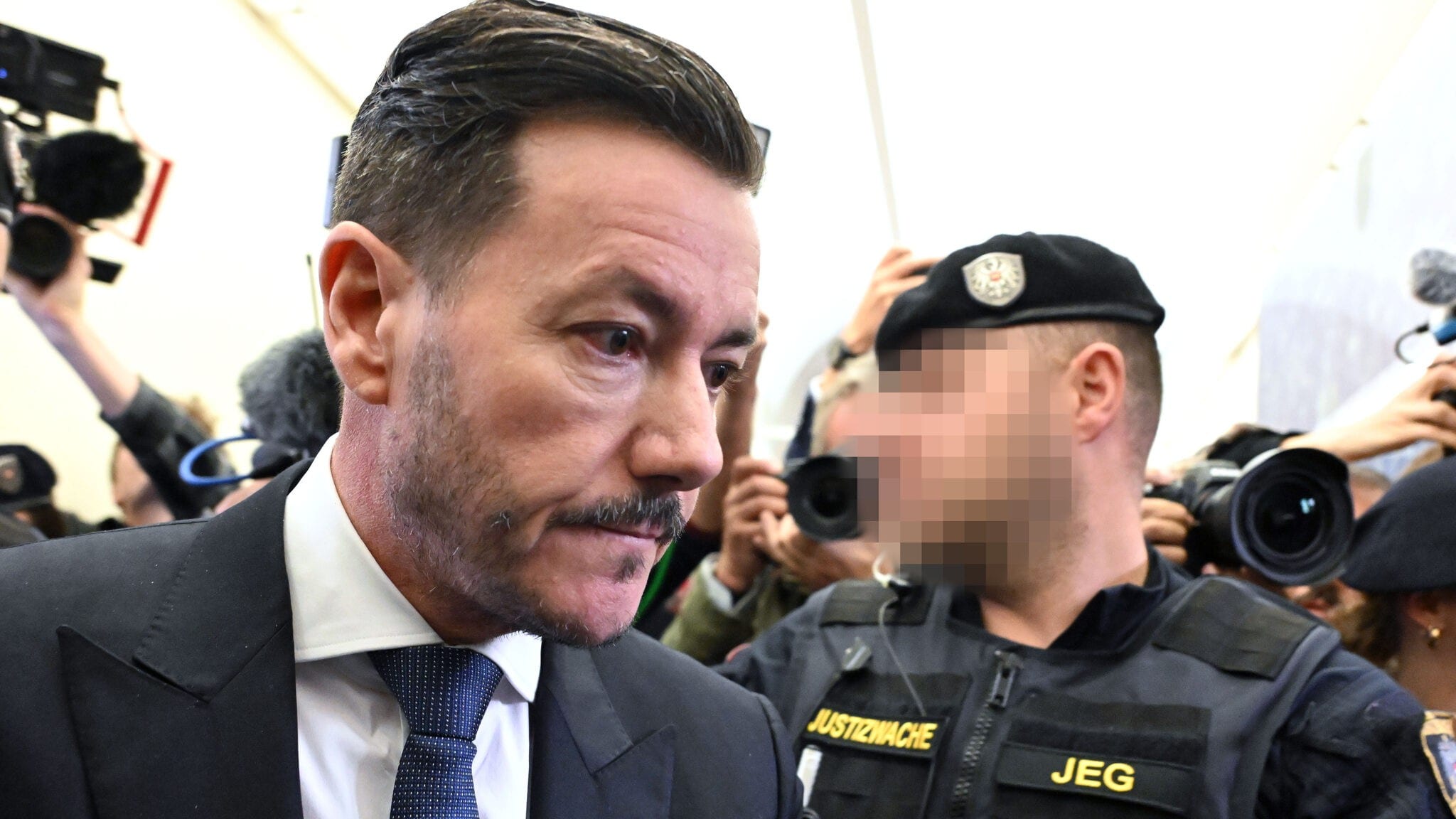 Neue ermittlungen - benko soll eigenen dienstvertrag gefälscht haben 2026
