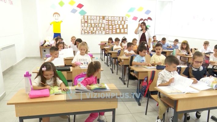 Regjistrimi për klasat e para, një tjetër mundësi edhe për nxënësit në klasat e dhjeta 2026 - юстиция Regjistrimi për klasat e para, një tjetër mundësi edhe për nxënësit në klasat e dhjeta 2026 regjistrimi klasat para tjet mund edhe sit klasat dhjet nxënësit që nuk kanë përfunduar ende regjistrimin në klasën e parë apo të dhjetë, kanë një mundësi të dytë për vitin... Iustitia. Bg regjistrimi për klasat e para, një tjetër mundësi edhe për nxënësit në klasat e dhjeta 2026 2026-08-24 13:57:24 юстиция