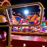 Das Rundfahrgeschäft Break Dancer auf einer Kirmes