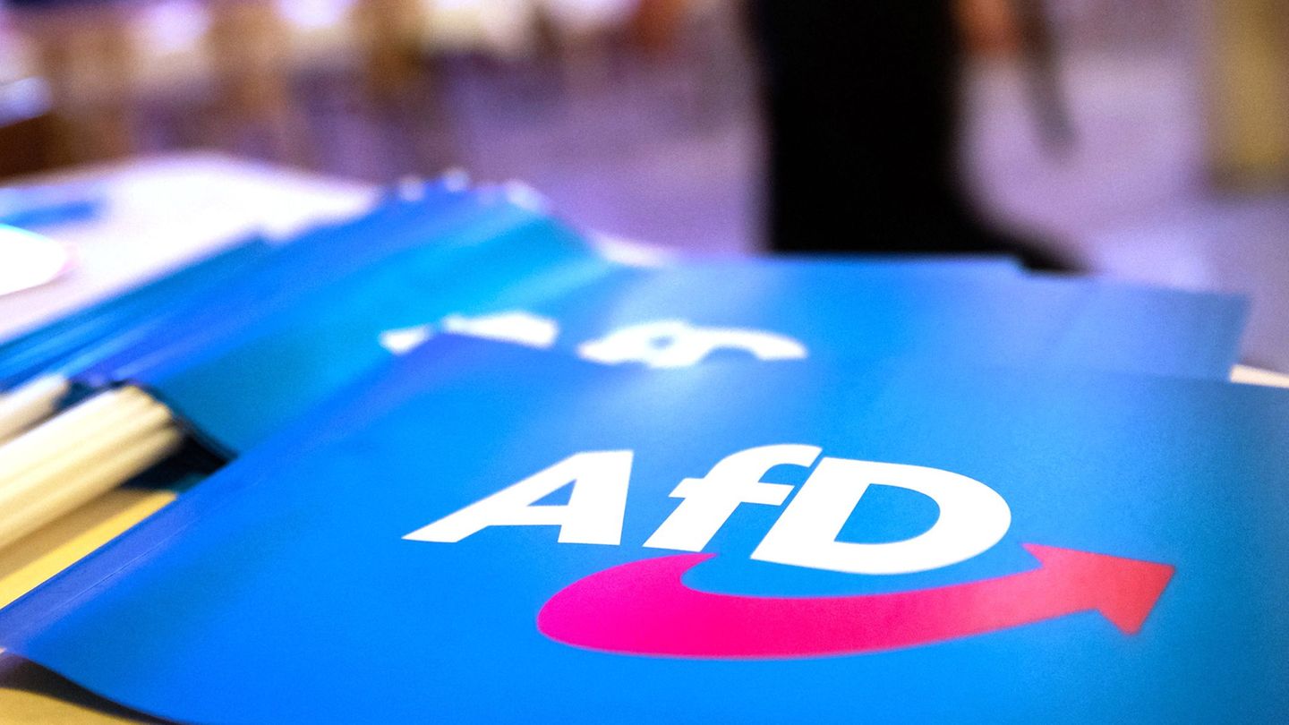 Täter unbekannt: auto von bremer afd-vorstand beschädigt 2026