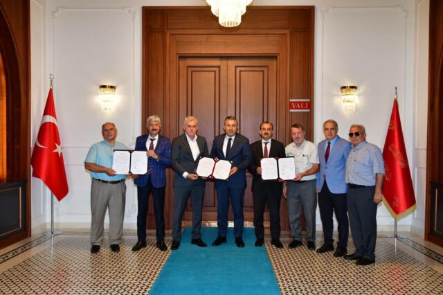 Trabzon'da eğitim yatırımı! derslikli yeni okul için imzalar atıldı Trabzon'da eğitim yatırımı! 8 derslikli yeni okul için imzalar atıldı 2026