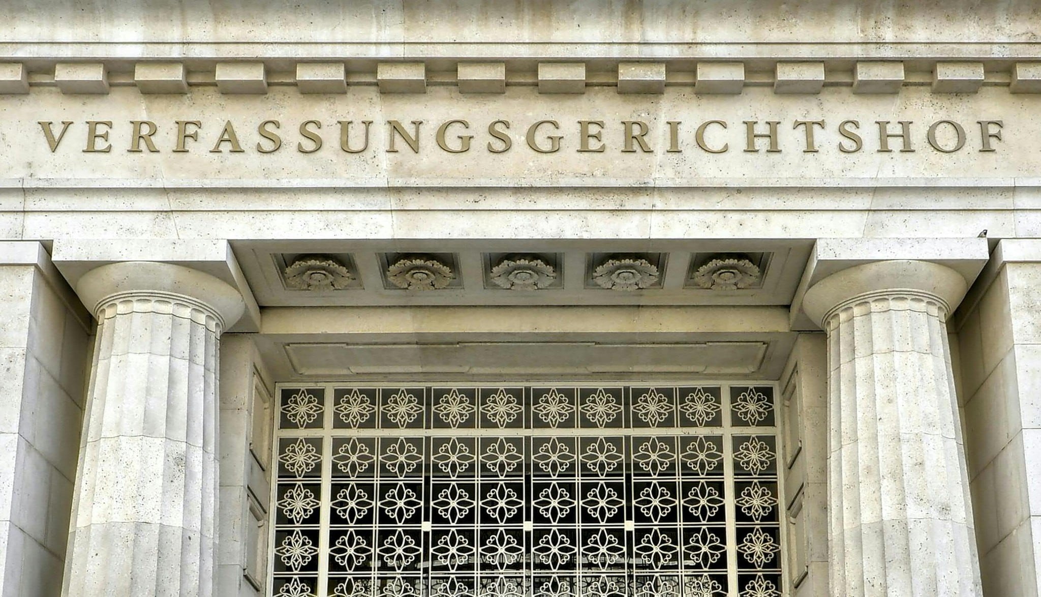 „war eine racheaktion“ - verurteilt: gerichtshof in wien mit eiern beworfen 2026