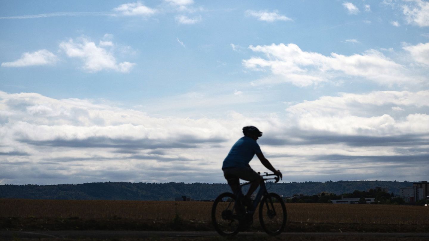 Wetterbericht: wochenend-wetter: ein tag besser für outdoor-touren geeignet 2026
