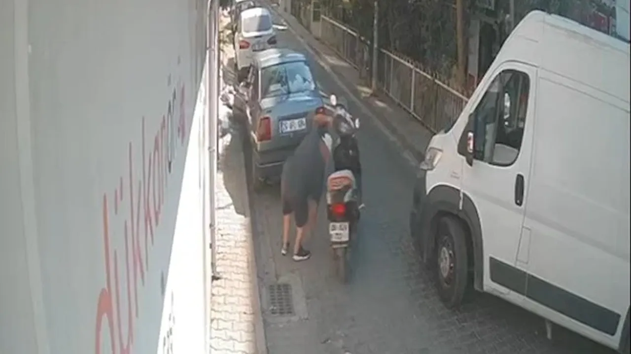 İzmir Bayraklı'da düşürülen 100 bin TL'yi alıp kaçtı: Görüntüler ele verdi! 2026