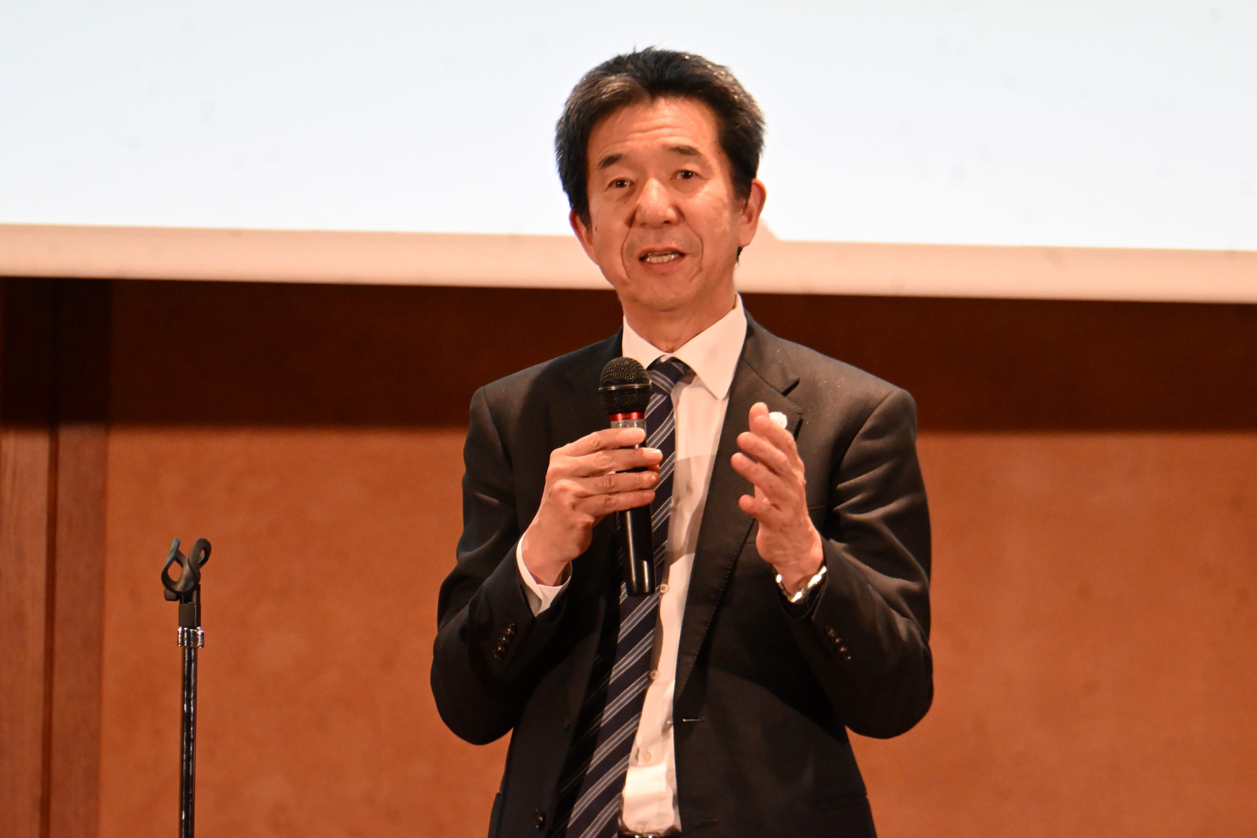 【イベントレポート】2025年度fs活動報告会 地域課題に挑んだ東大生が成果発表 2026 - 正義 【イベントレポート】2025年度fs活動報告会 地域課題に挑んだ東大生が成果発表 2026 2025 hui nda 2026 3
3月16日、東大本郷キャンパスにてfs(フィールドスタディ型政策協働プログラム)活動報告会が開催された。1年間、日本中の各地域で活動した学生たちが一堂に会し、26チーム96人が活動概要や課題に対する提案などについて発表した。<span... Iustitia. Bg 【イベントレポート】2025年度fs活動報告会 地域課題に挑んだ東大生が成果発表 2026 2026-09-17 02:00:52 正義