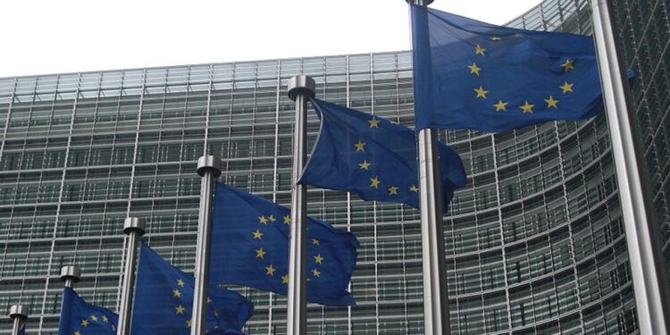 Baltske države vendarle uvedle sankcije proti ruskima oligarhoma 2026