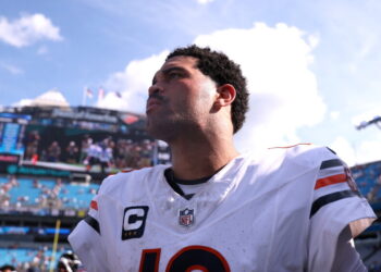 Bears qb caleb williams turns to simpler approach and gets spectacular results as more decisive passer 2026