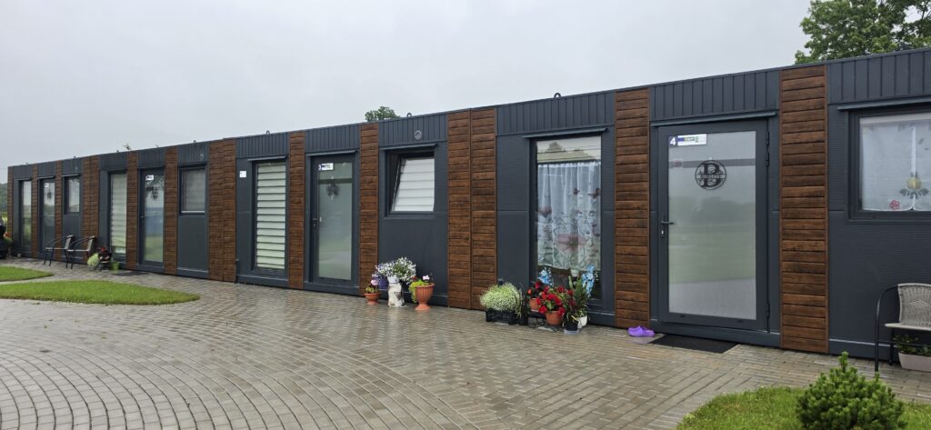 Bendruomenė „smilgynai ir kaimynai“ plės savarankiško gyvenimo namų kaimynystę 2026 - teisingumas - iustitia. Bg Bendruomenė „smilgynai ir kaimynai“ plės savarankiško gyvenimo namų kaimynystę 2026 bendruomene smilgynai ir kaimynai ples savarankisko gyvenimo namu kaimynyste 2026 1 iustitia. Bg kaimo bendruomenė „smilgynai ir kaimynai“, prieš daugiau nei dvejus metus sėlenuose įsteigę pirmuosius klaipėdos rajone savarankiško gyvenimo namus 8 senjorams, ir toliau... Bendruomenė „smilgynai ir kaimynai“ plės savarankiško gyvenimo namų kaimynystę 2026 2026-09-04 06:23:00 teisingumas - iustitia. Bg
