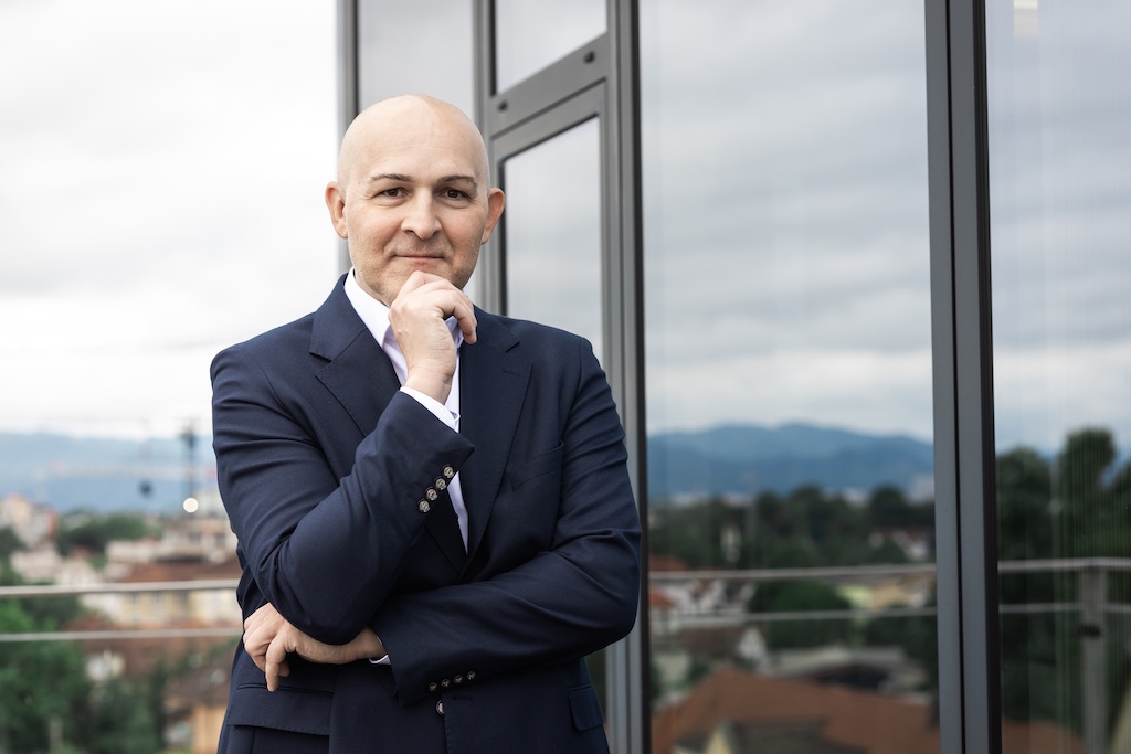 Dr. Borut rončević nasprotnikom reforme: »opravka imate z ministrom, ki se vas ne boji« 2026 - pravosodje - iustitia. Bg Imate z ministrom dr. Borut rončević nasprotnikom reforme: »opravka imate z ministrom, ki se vas ne boji« 2026 borut ron evi nasprotnikom reforme opravka imate minist imate z ministrom dr. Borut rončević, minister za izobraževanje, znanost in mladino, odgovarja na napadalni komentar v večeru z... Iustitia. Bg dr. Borut rončević nasprotnikom reforme: »opravka imate z ministrom, ki se vas ne boji« 2026 2026-09-27 12:34:24 pravosodje - iustitia. Bg imate z ministrom