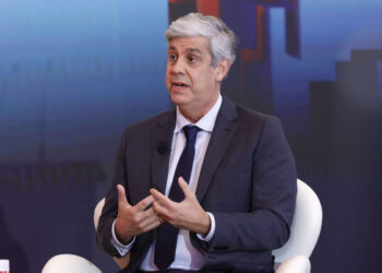 Carneiro elogia centeno e diz que só o próprio pode decidir se quer ser militante do ps 2026