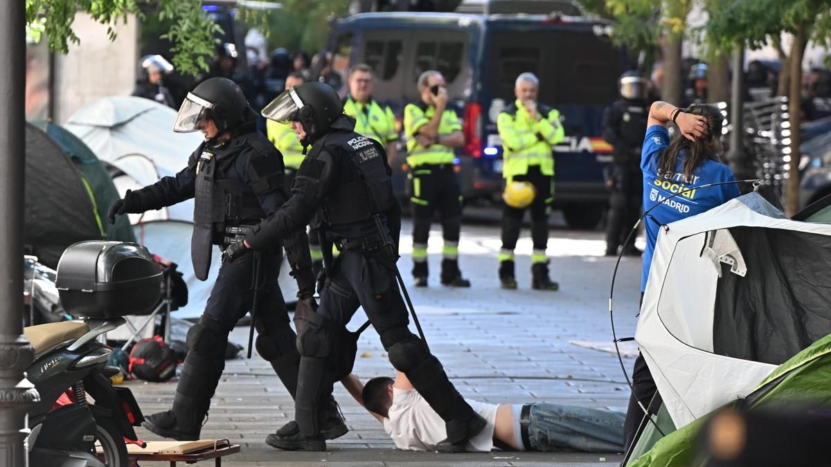 Delegación del gobierno abre una investigación por posibles excesos policiales en el desahucio de maricarmen 2026 - justicia - iustitia. Bg Delegación del gobierno abre una investigación por posibles excesos policiales en el desahucio de maricarmen