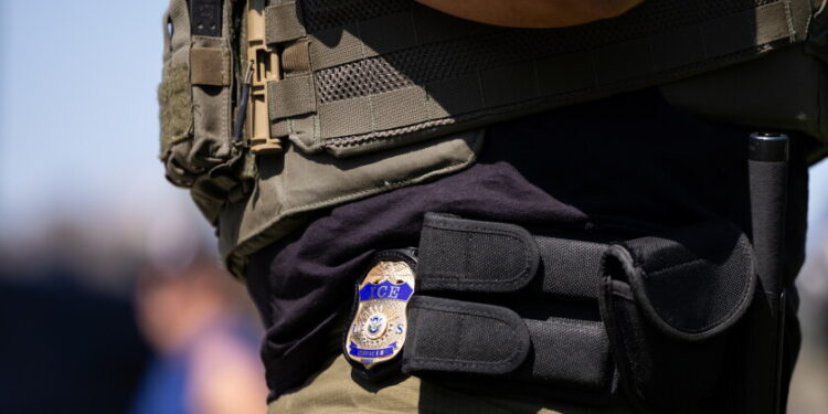 Evanston man, a u. S. Citizen, injured in sunday confrontation with federal immigration agents 2026 - justice Evanston man, a u. S. Citizen, injured in sunday confrontation with federal immigration agents 2026