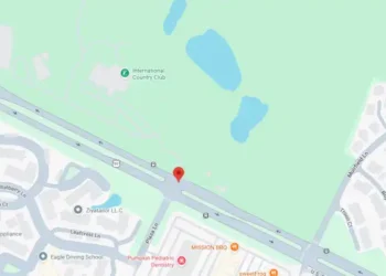 Fairfax co. Woman crossing route 50 in a wheelchair struck, dies from injuries 2026