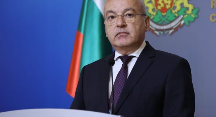 Гълъб донев: ръстът на цените не е заради еврото 2026